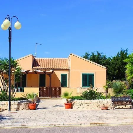 Le Tre Gorgoni Feriehus *